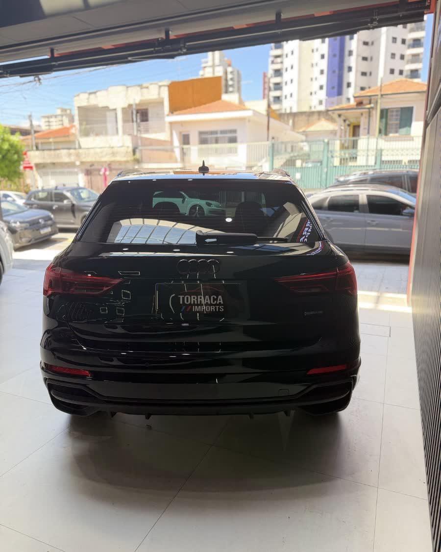 Audi Q3 Performance Black Plus 2.0 TFSI 2025 — foto 4 de 8
