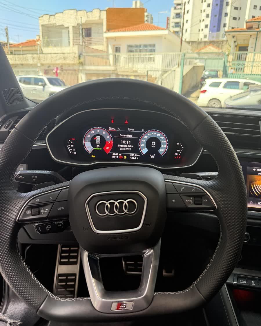 Audi Q3 Performance Black Plus 2.0 TFSI 2025 — foto 5 de 8