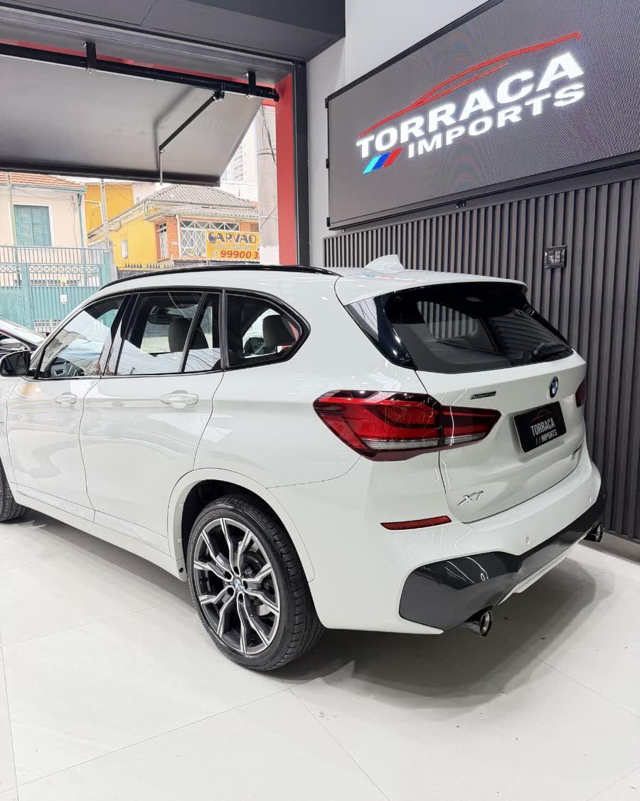 BMW X1 M Sport Plus 2022 — foto 3 de 8