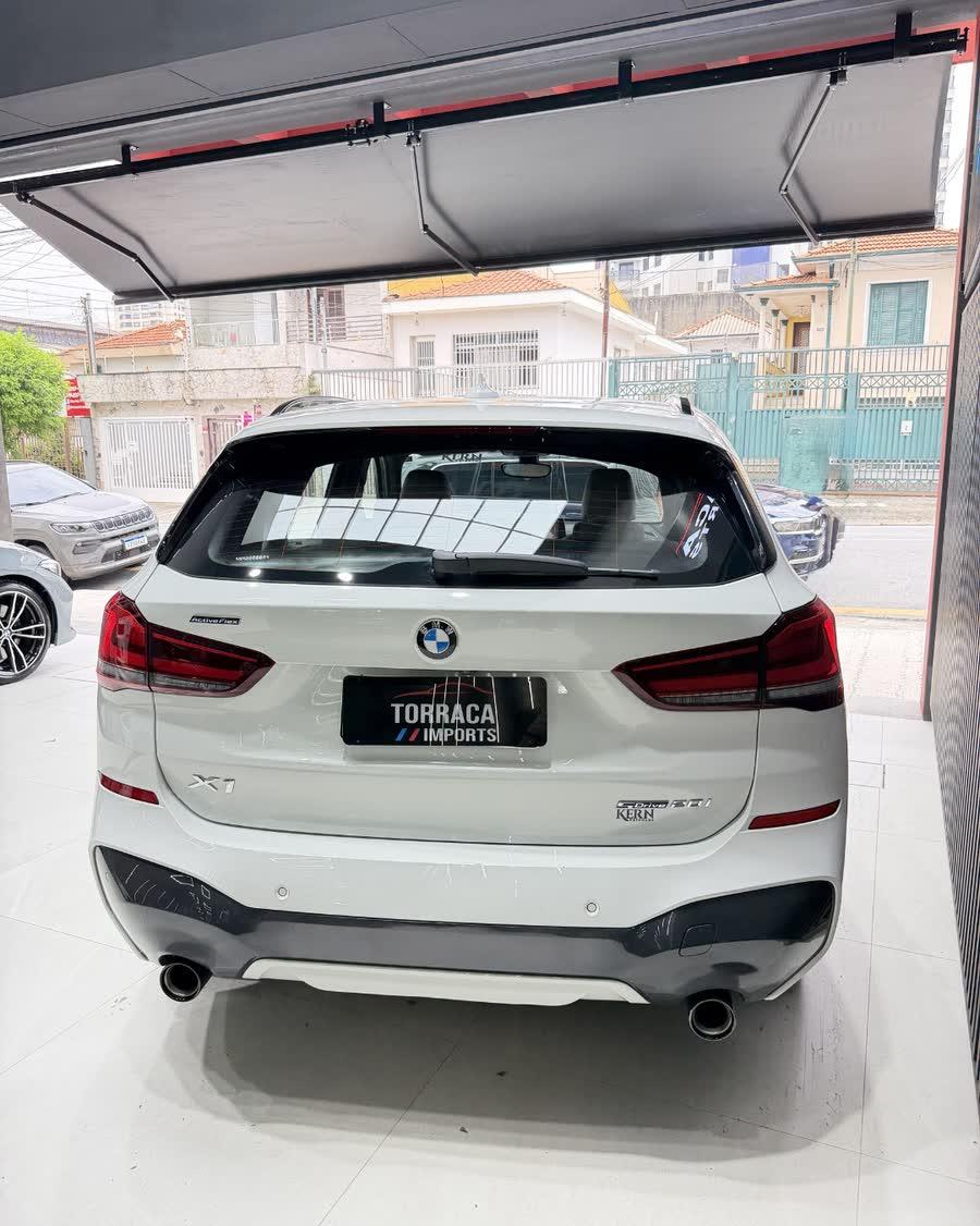 BMW X1 M Sport Plus 2022 — foto 4 de 8