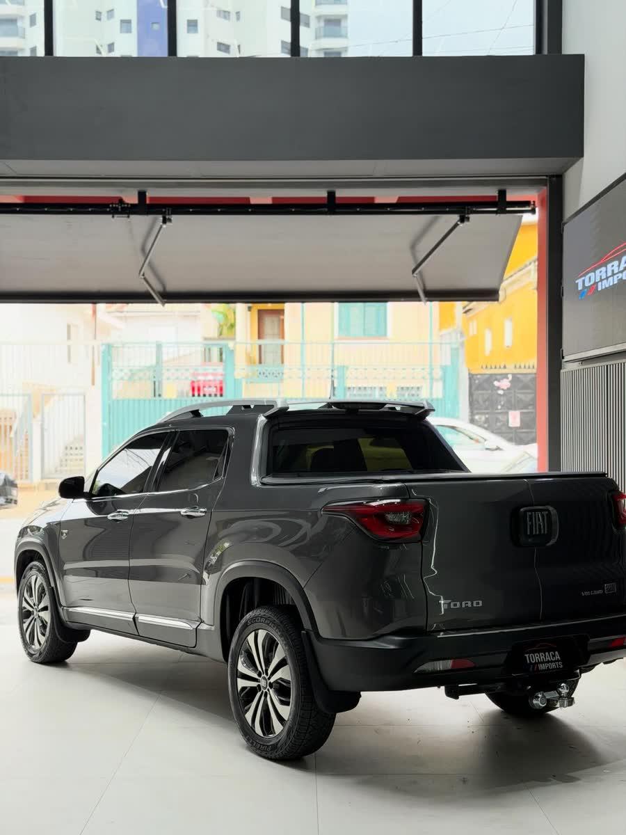 Fiat Toro Volcano T270 1.3 Turbo Flex 2021/2022 — foto 4 de 8