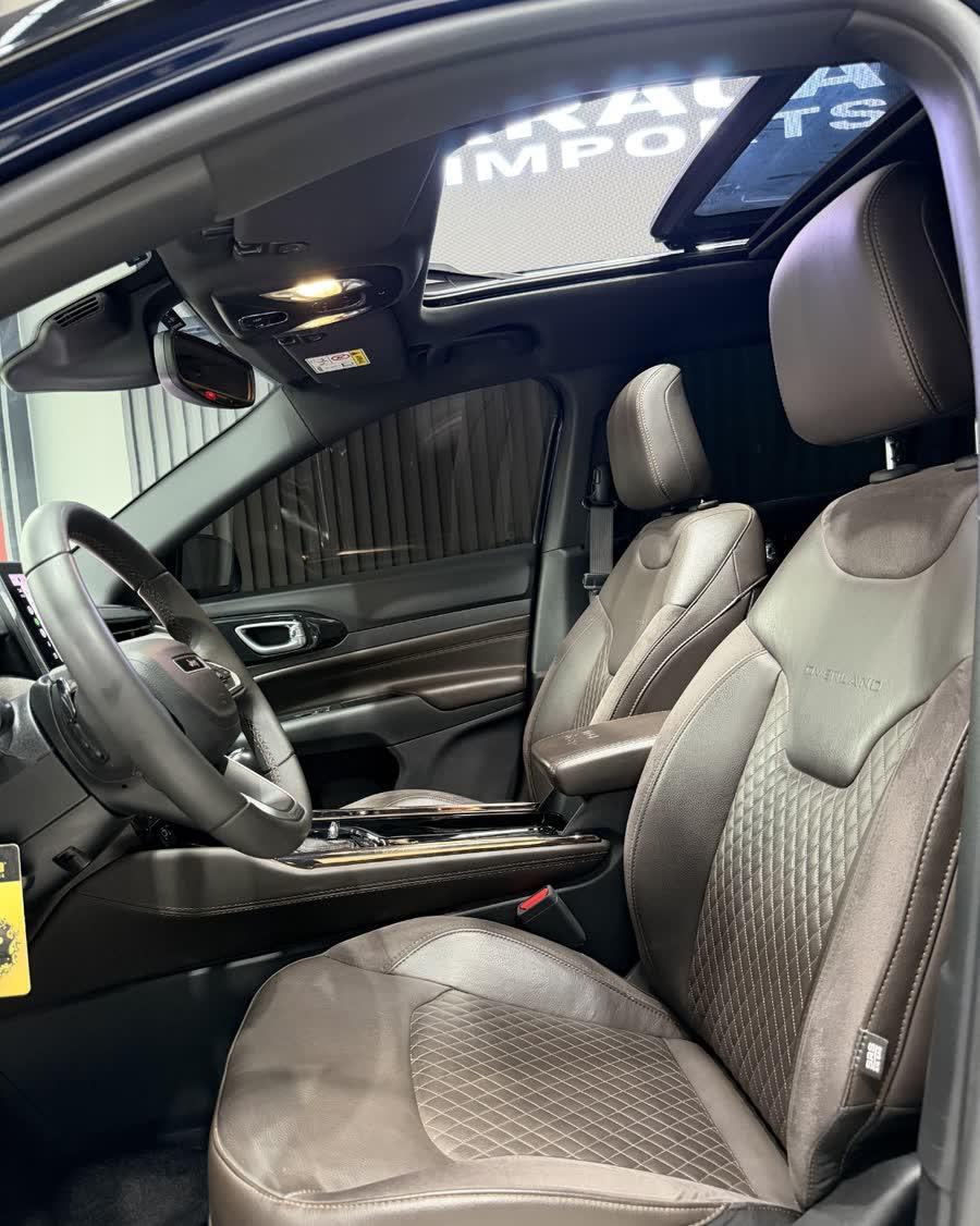 Jeep Commander Overland 2.0 Diesel 2022 — foto 8 de 8
