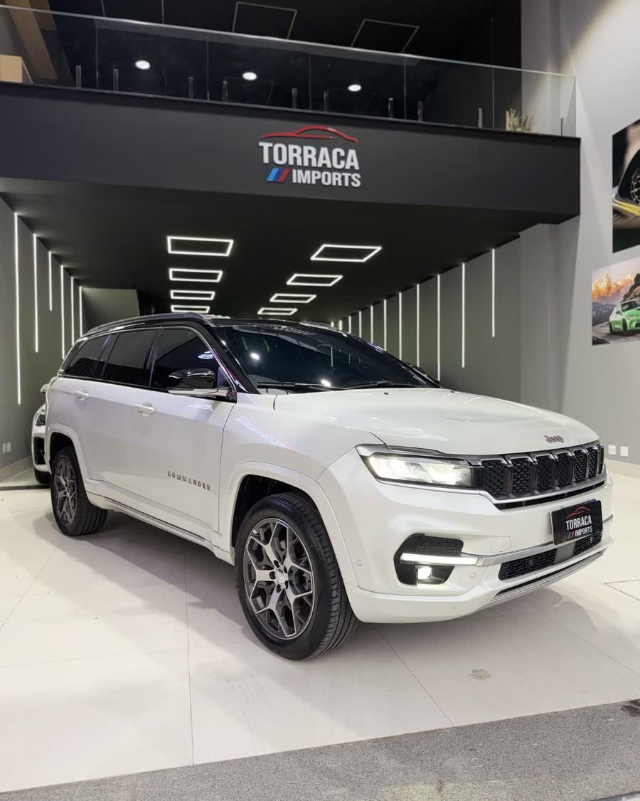 Jeep Commander Overland 2.0 Diesel Interior Mocha 2023 — foto 2 de 8