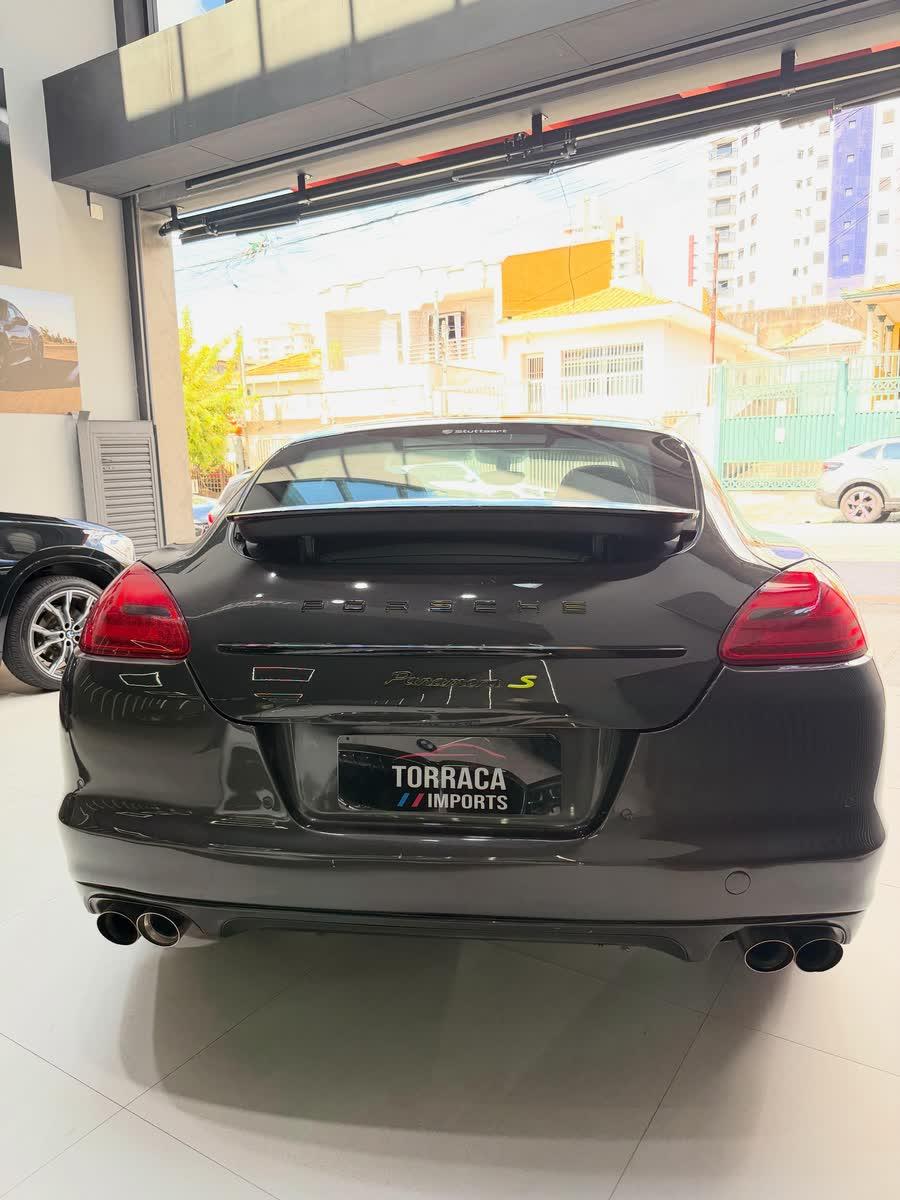 Porsche Panamera S 4.8 2012 — foto 4 de 8