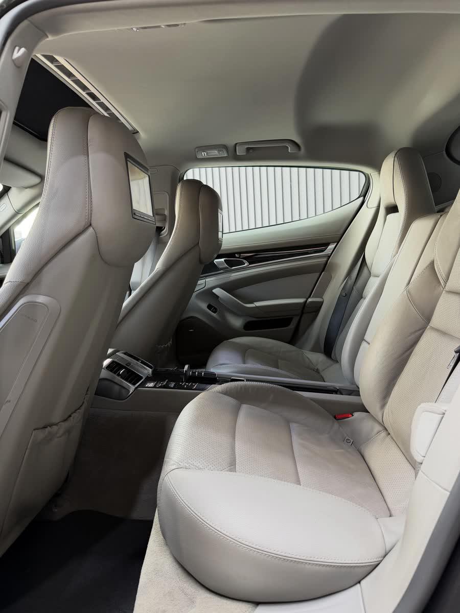 Porsche Panamera S 4.8 2012 — foto 6 de 8