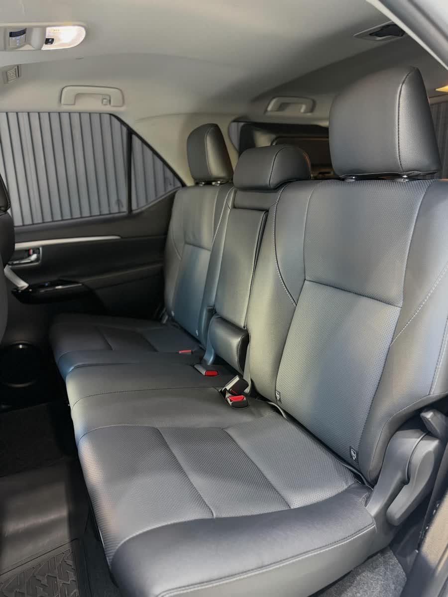 Toyota Hilux SW4 Diamond 7 lugares 2.8 Turbodiesel 2025/2026 — foto 6 de 8