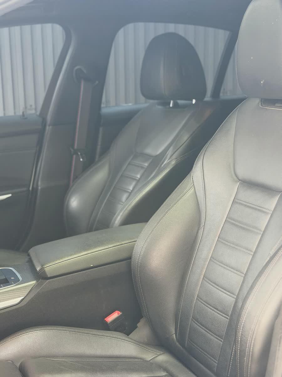 BMW 320i M Sport 2020/2021 — foto 5 de 8