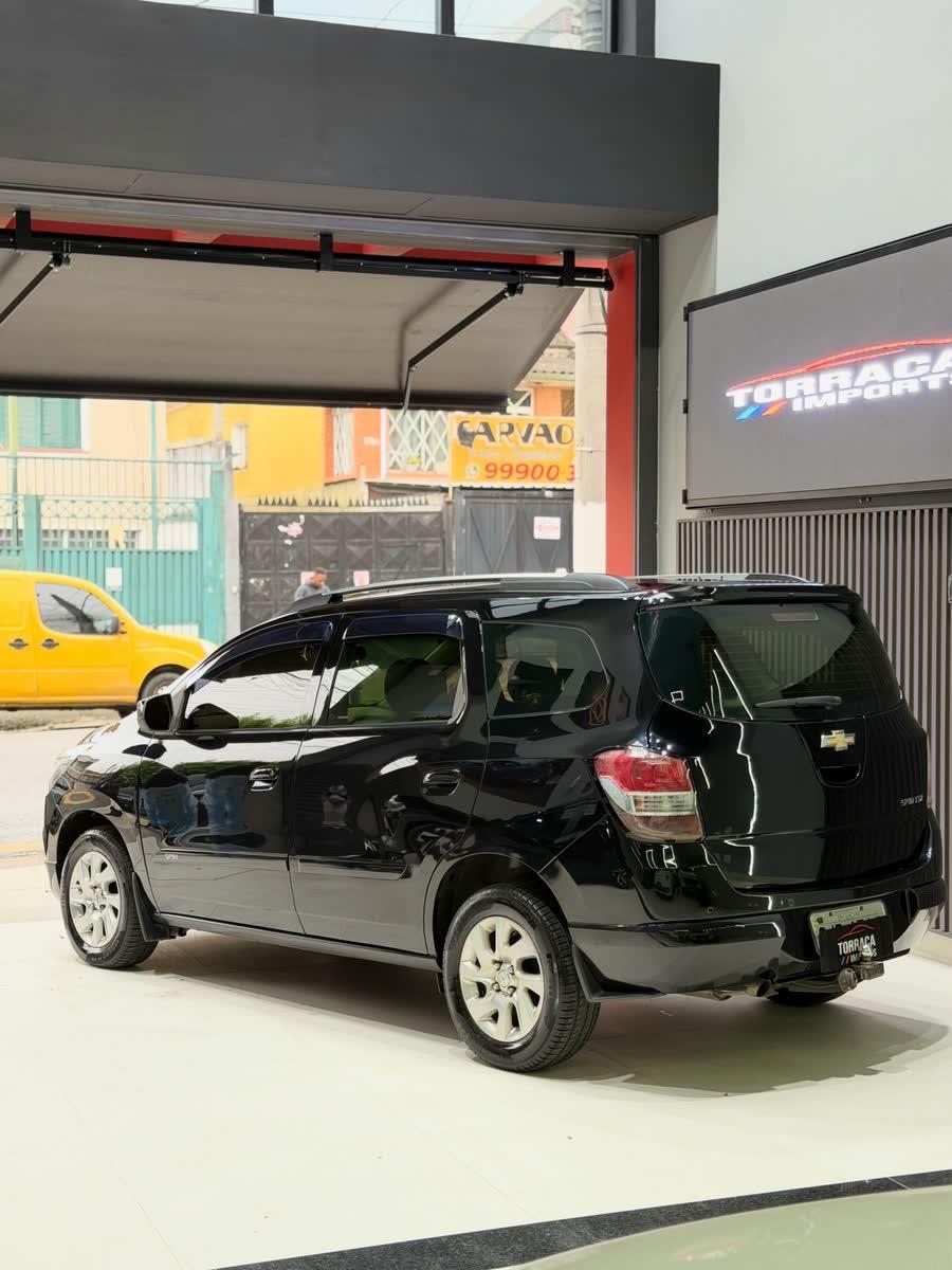 Chevrolet Spin LTZ 1.8 2016/2017 — foto 3 de 8