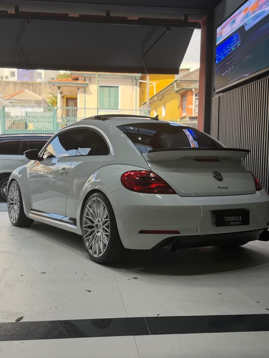 Volkswagen Fusca R-Line 2.0 TSI 2013/2014 — foto 3 de 8