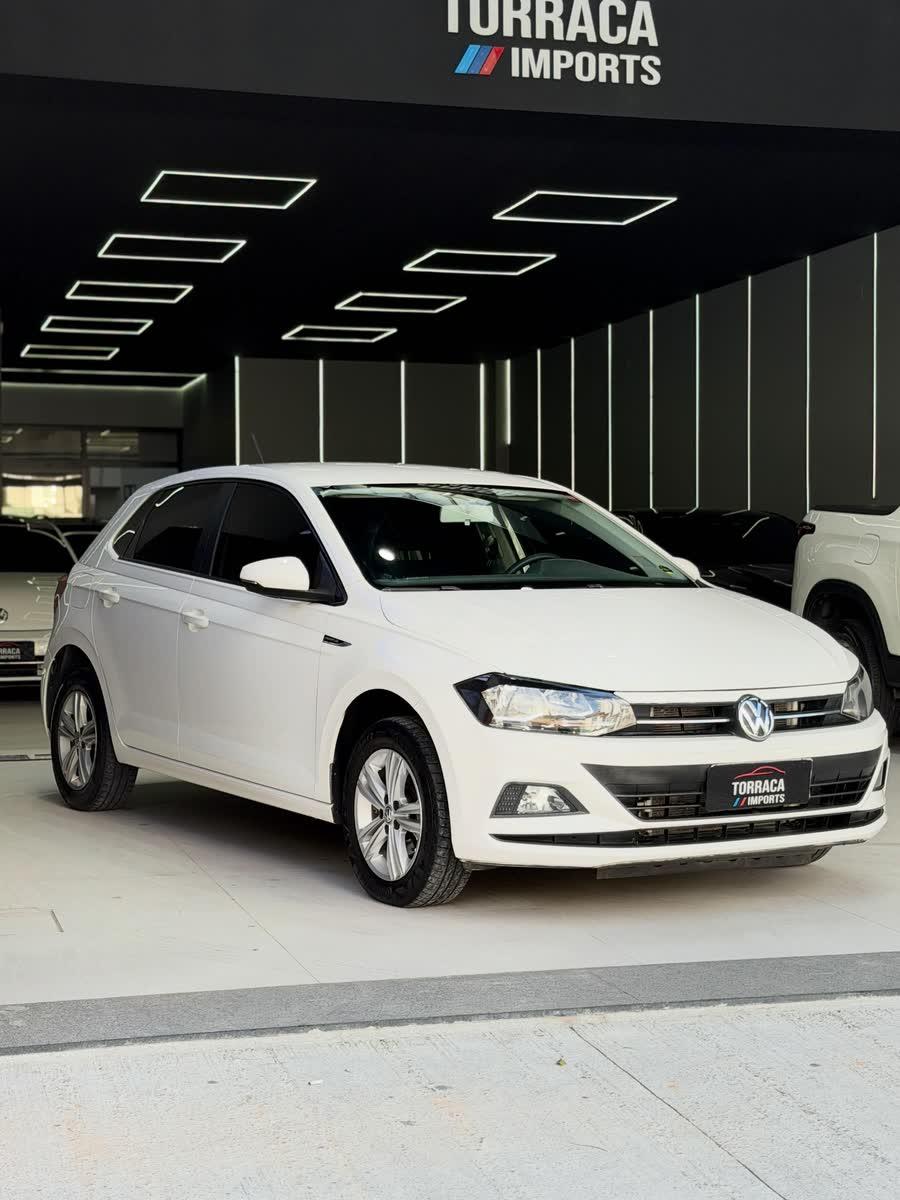 Volkswagen Polo Comfortline 200 TSI 2018/2019 — foto 2 de 8