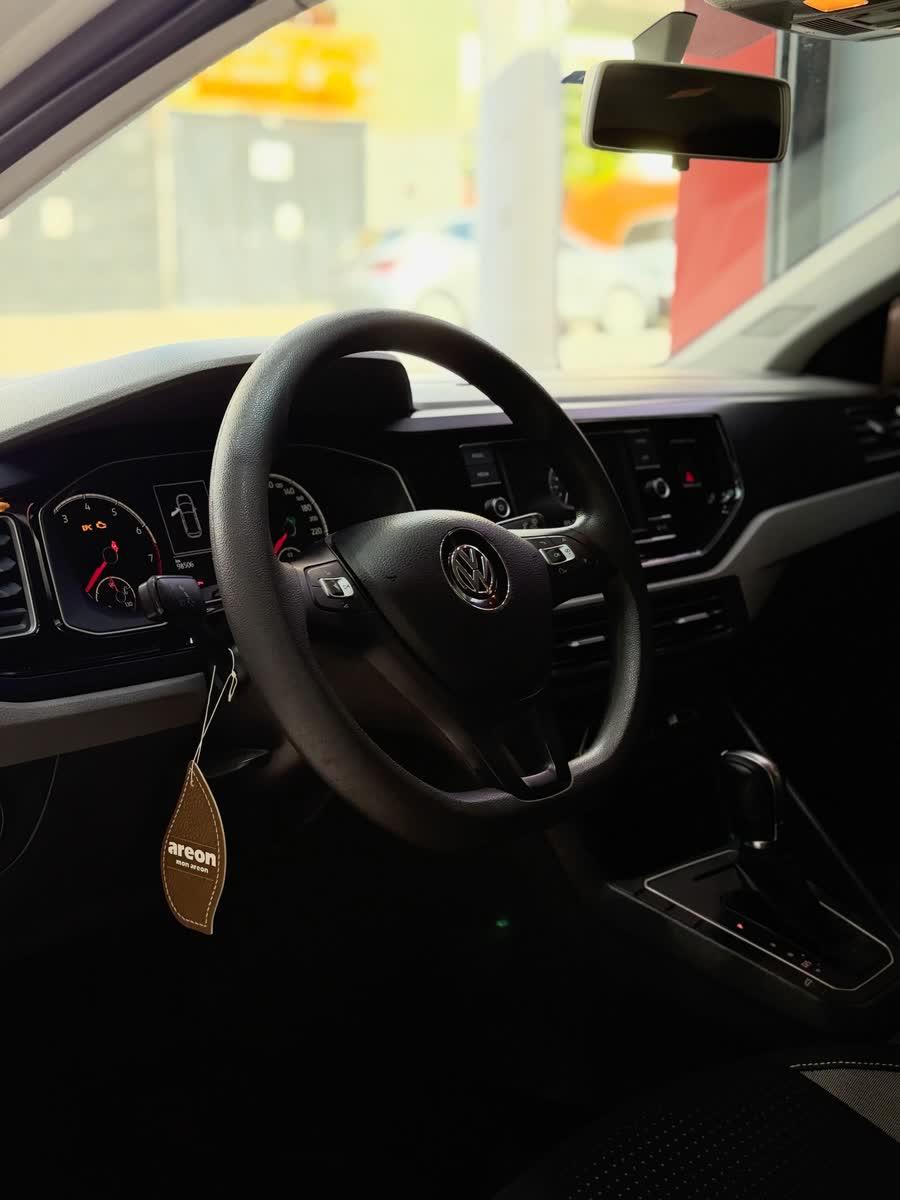 Volkswagen Polo Comfortline 200 TSI 2018/2019 — foto 5 de 8